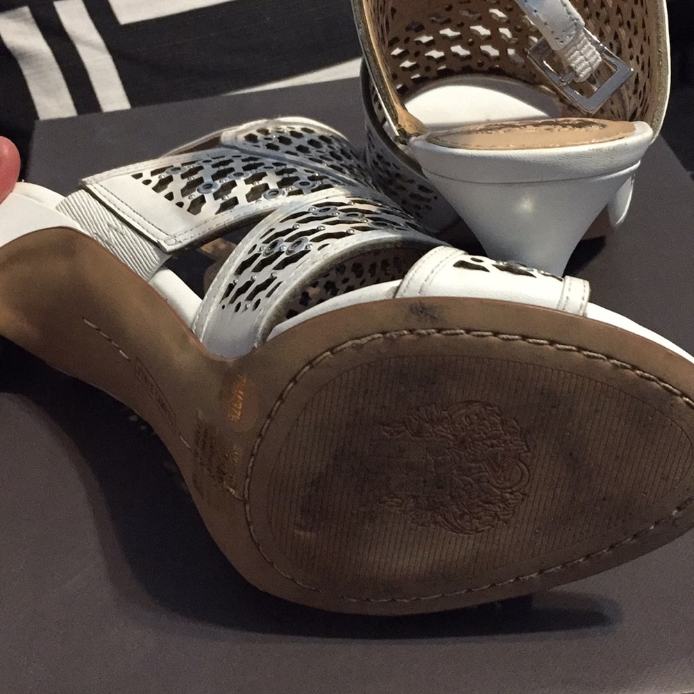 Heels - Picture 6 of 6
